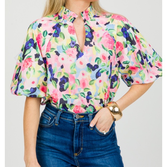 The Blue Door Boutique Tops - The Blue Door Boutique |‎ NWOT Women’s Posie Puff Floral Sleeve Top | Medium |